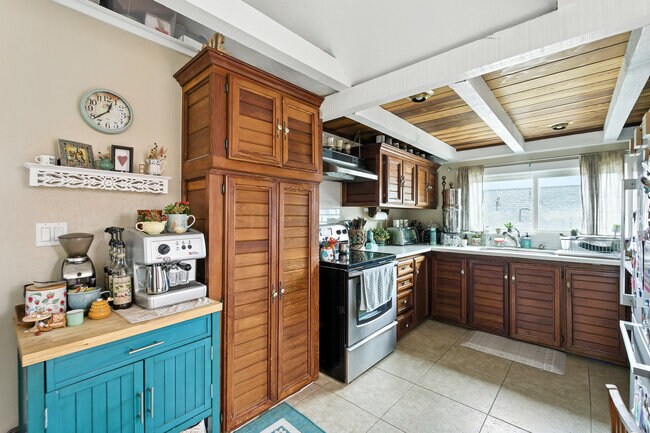 More Photos Of 575 Myrtle St, Half Moon Bay Apartments For Sale