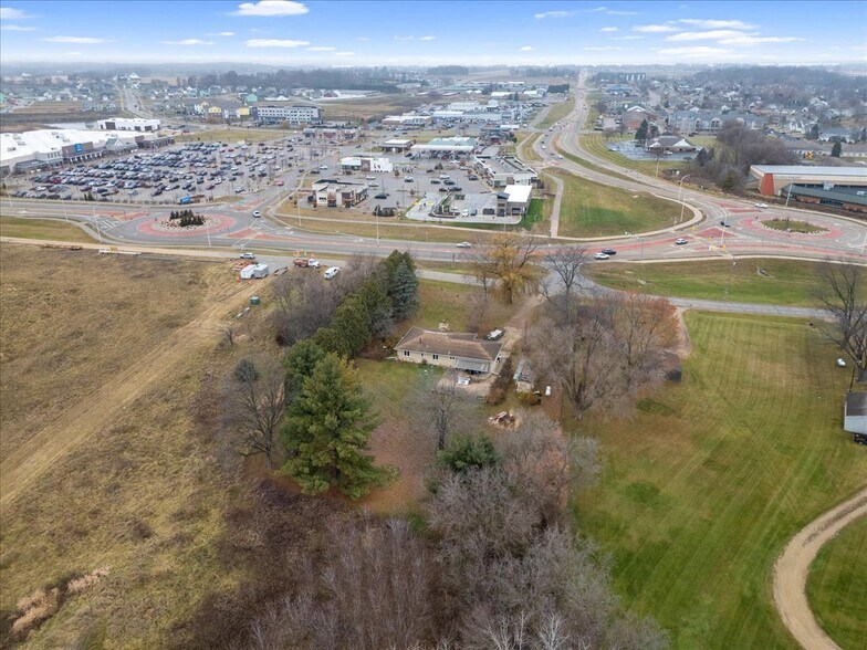 More Photos Of 3173 McComb Rd, Stoughton Flex For Sale