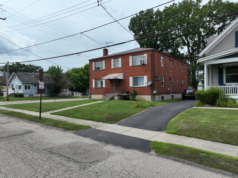 More Photos Of 504 Olden Ave, Arlington Heights Apartments For Sale