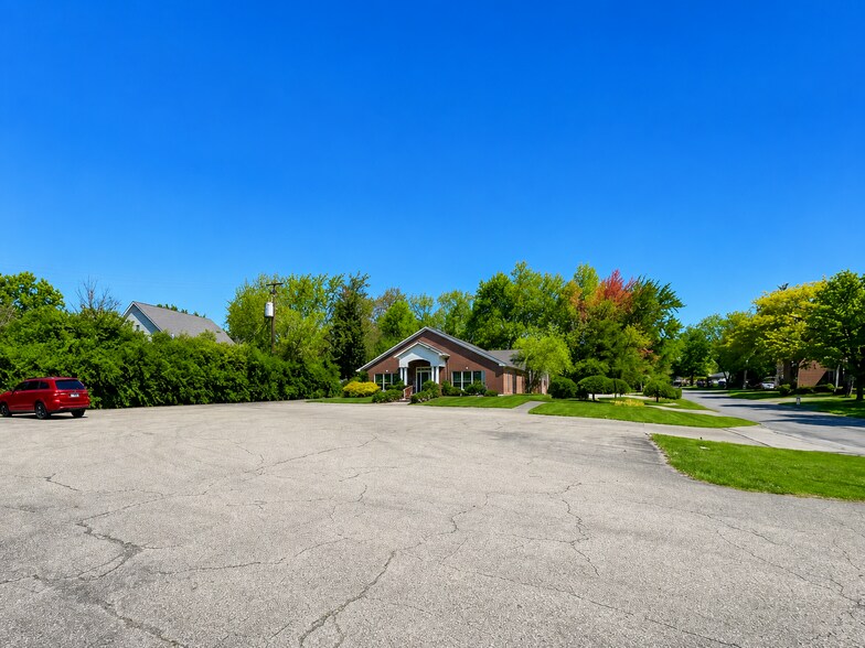 More Photos Of 11907 Montgomery Rd, Cincinnati Medical For Lease