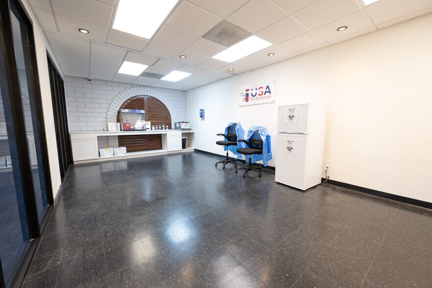 More Photos Of 601 S Rancho Dr, Las Vegas Medical For Sale