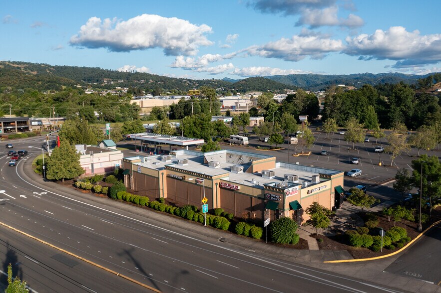 More Photos Of 3001 NW Stewart Pky, Roseburg Freestanding For Sale