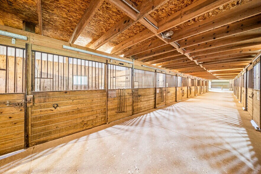 More Photos Of 6600 Vrooman Rd, Painesville Horse Stables For Sale
