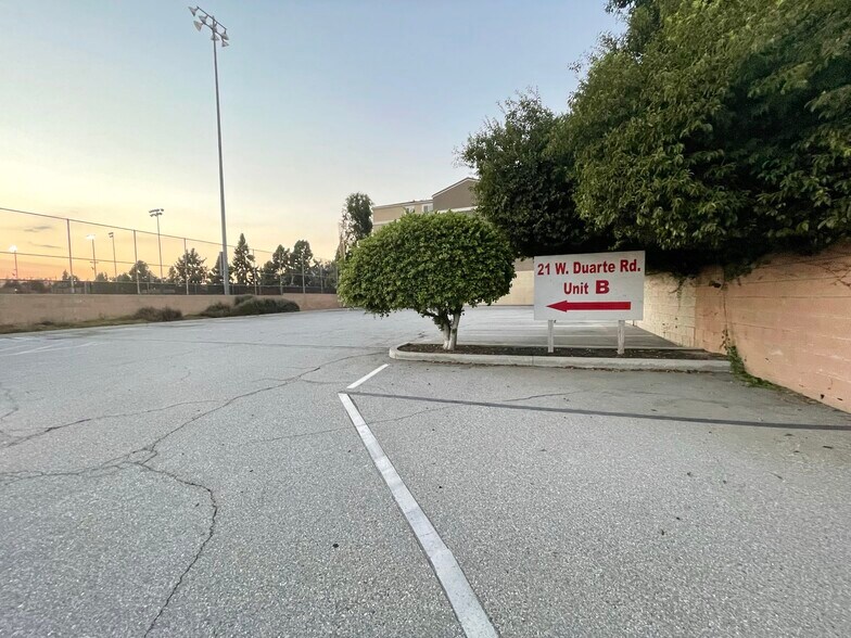 More Photos Of 21 W Duarte Rd, Arcadia Office For Sale