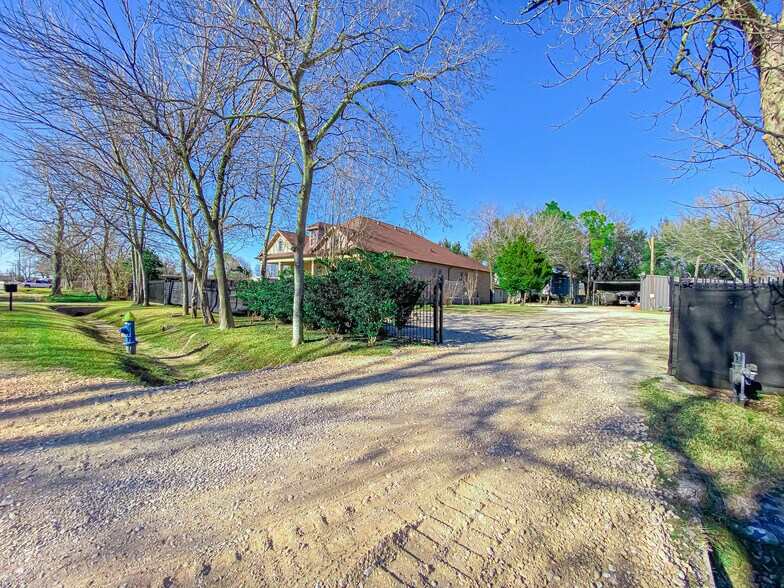 10020 Papalote St, Houston, TX 77041 Office Residential For Sale