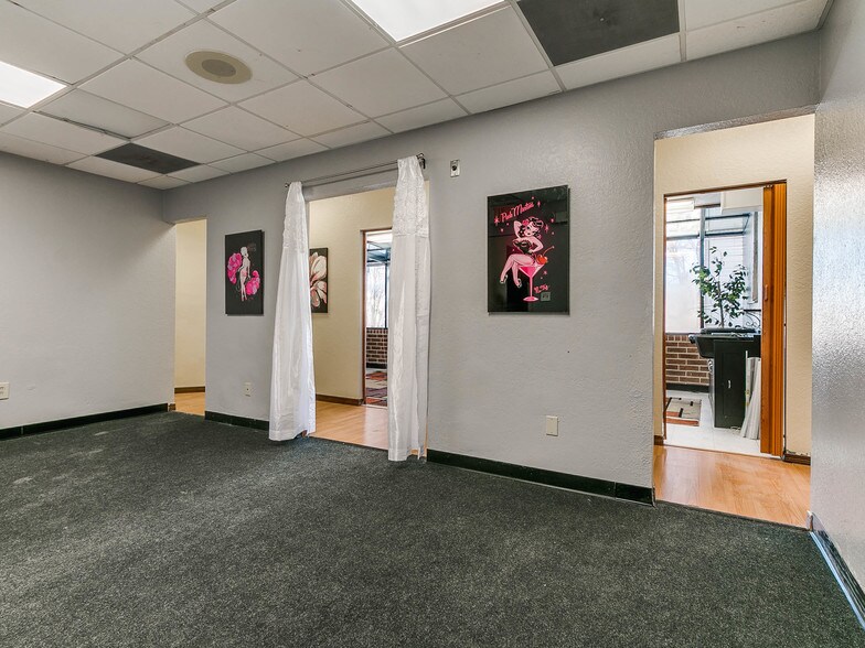 More Photos Of 2820-2828 Linda Ln, Oklahoma City Medical For Sale