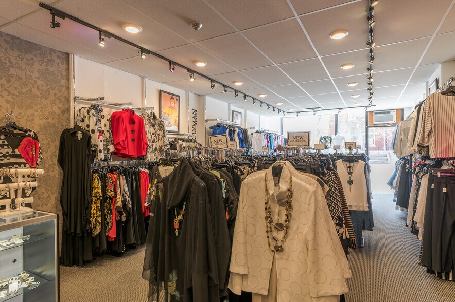 More Photos Of 179-191 Queen St, Scugog Storefront Retail Residential For Sale