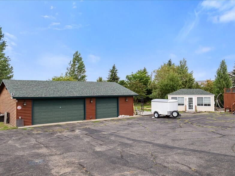 More Photos Of 1435 Anne St NW, Bemidji Office For Sale