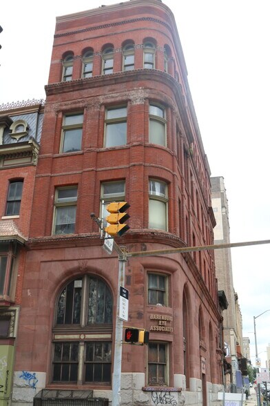 More Photos Of 200 W Fayette St, Baltimore Storefront Retail Office For Sale