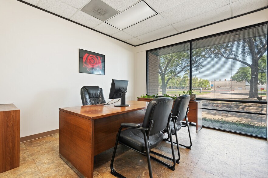 More Photos Of 3945 Greenbriar Dr, Stafford Industrial For Sale