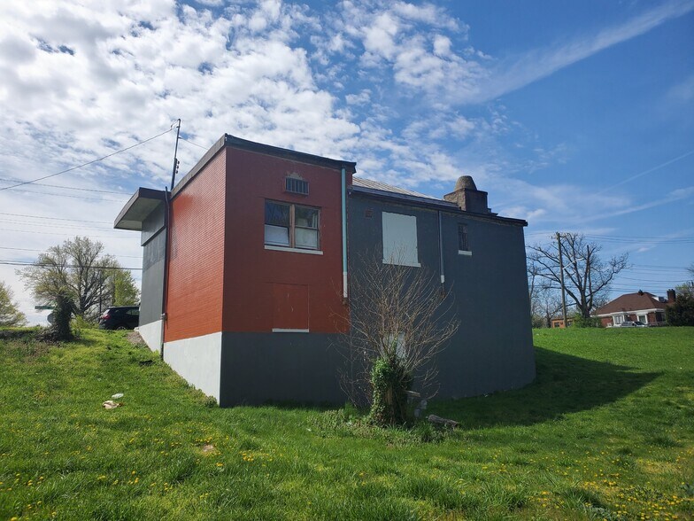 More Photos Of 2200 Harrison Ave, Cincinnati Freestanding For Sale