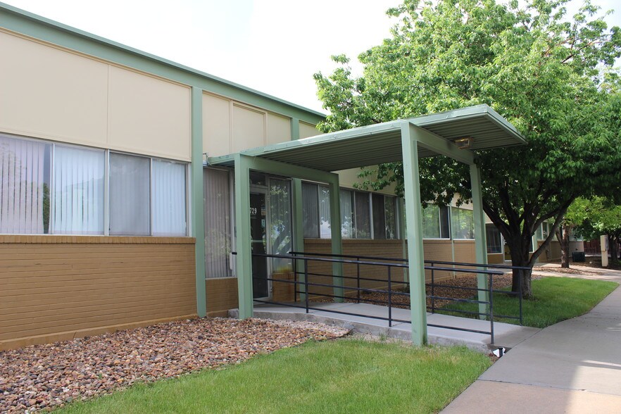 More Photos Of 1729 S Wadsworth Blvd, Lakewood Warehouse For Lease