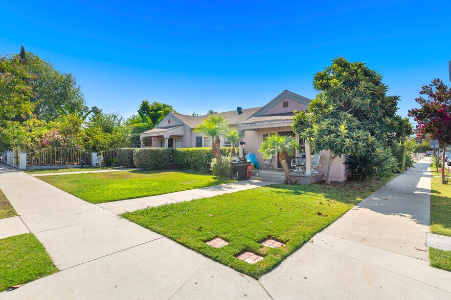 More Photos Of 302-304 E Wilhelmina St, Anaheim Apartments For Sale