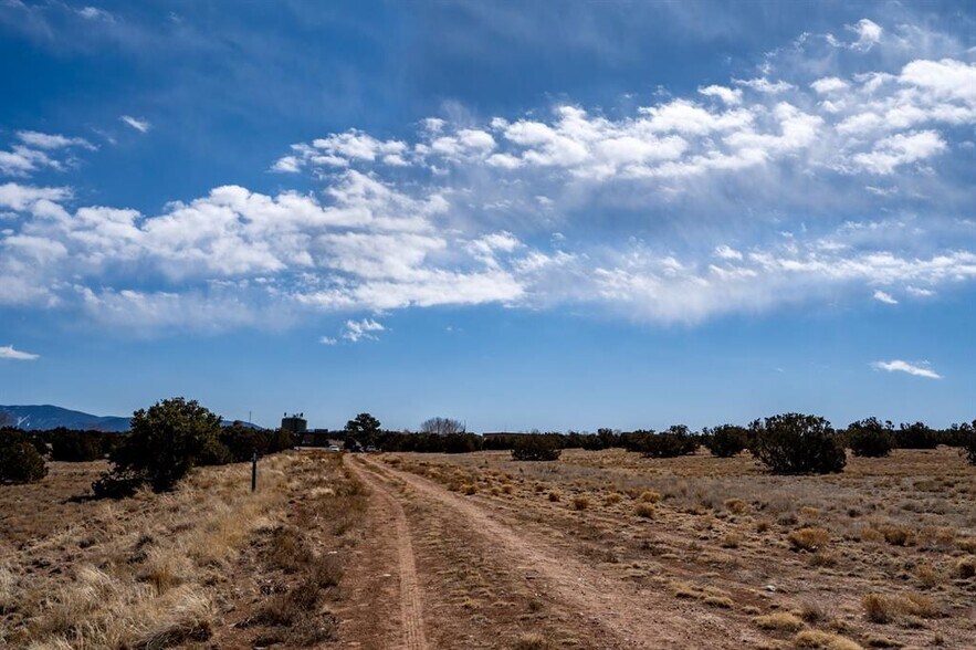 More Photos Of 0 Camino La Tierra, Santa Fe Land For Sale