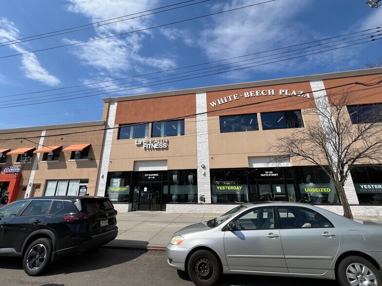 More Photos Of 1028 154th St, Whitestone Storefront Retail Office For Lease