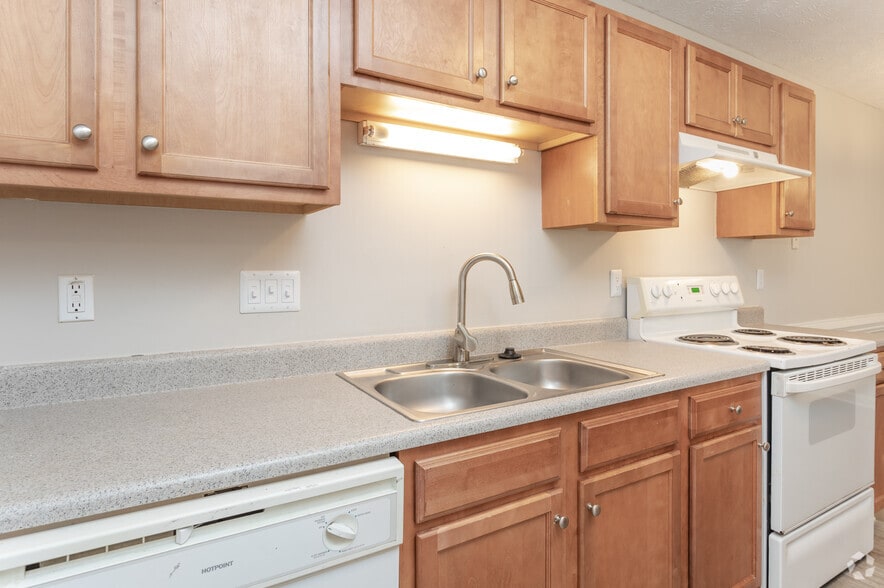 More Photos Of 4029 Professional Dr, Hope Mills Apartments For Sale