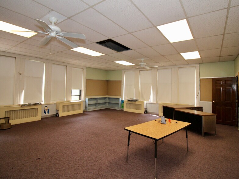 More Photos Of 115 Lewis Ave, Meriden Office Residential For Sale