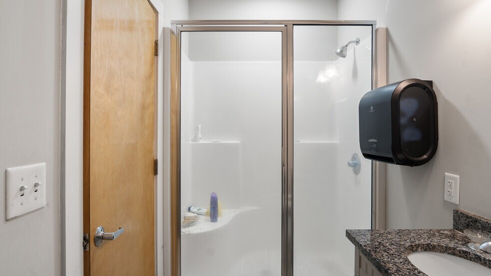 More Photos Of 235 N Mosby Ave, Littleton Restaurant For Sale