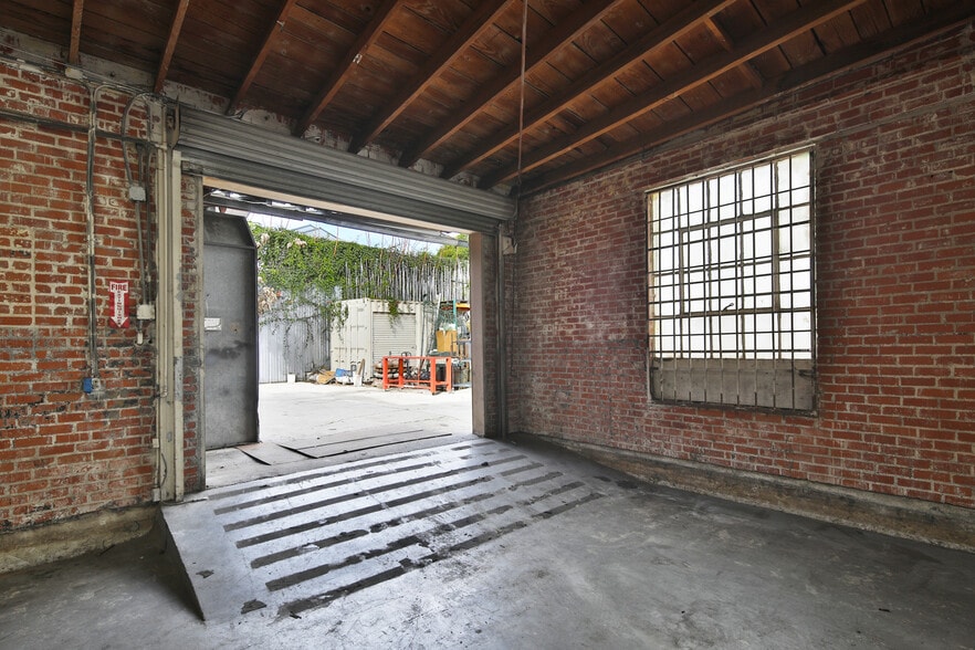 More Photos Of 1335 S La Brea Ave, Los Angeles Storefront Retail Office For Lease