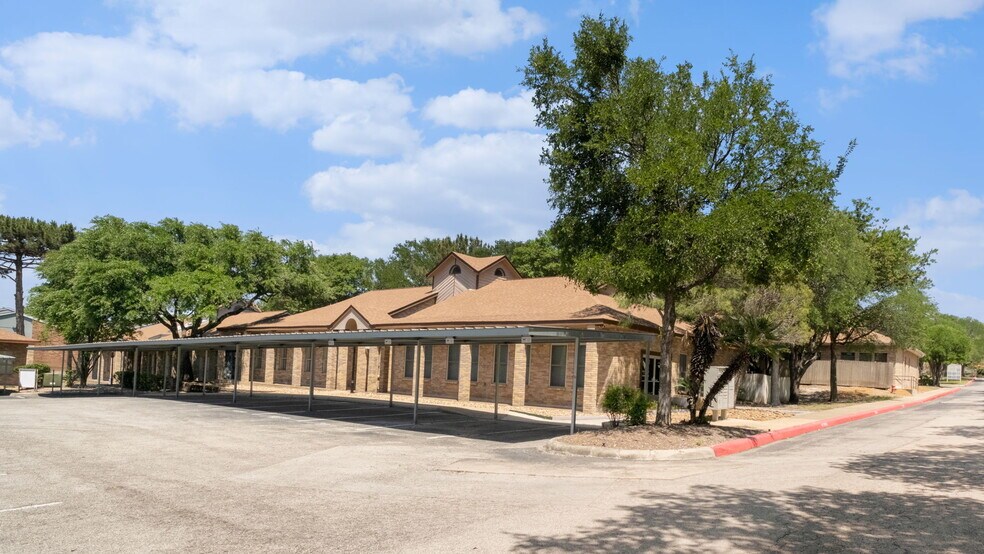 More Photos Of 8627 Cinnamon Creek Dr, San Antonio Medical For Sale