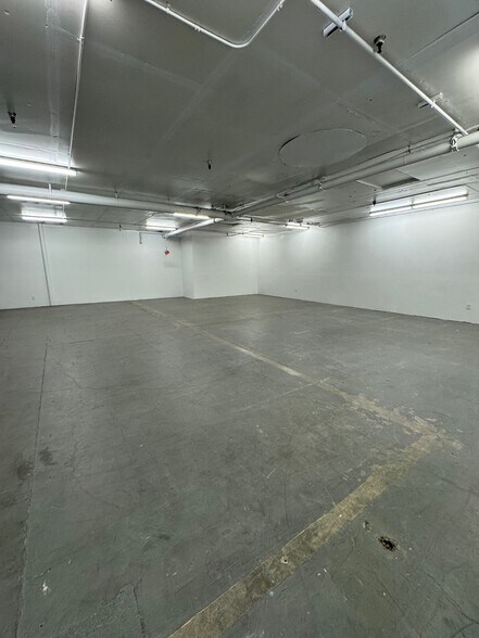 More Photos Of 12715 Miller Rd NE, Bainbridge Island Manufacturing For Lease