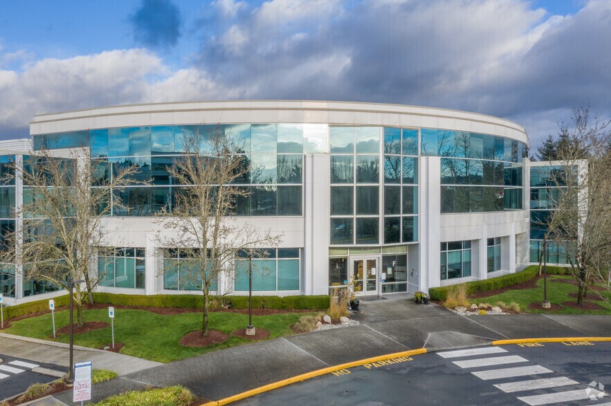 Primary Photo Of 18700 NE Union Hill Rd, Redmond Office For Lease
