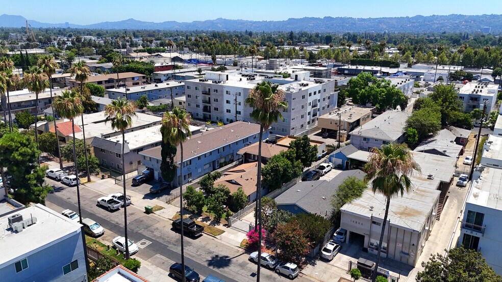 More Photos Of 14830 Erwin St, Van Nuys Apartments For Sale