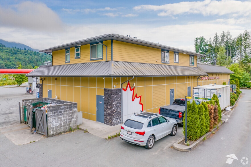 More Photos Of 52855 Yale Rd, Fraser Valley Service Station For Sale