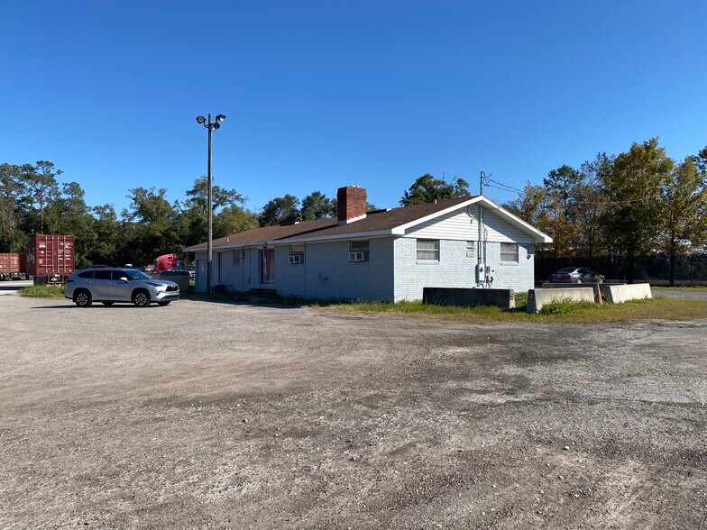 More Photos Of 11536 Boote Blvd, Jacksonville Land For Lease