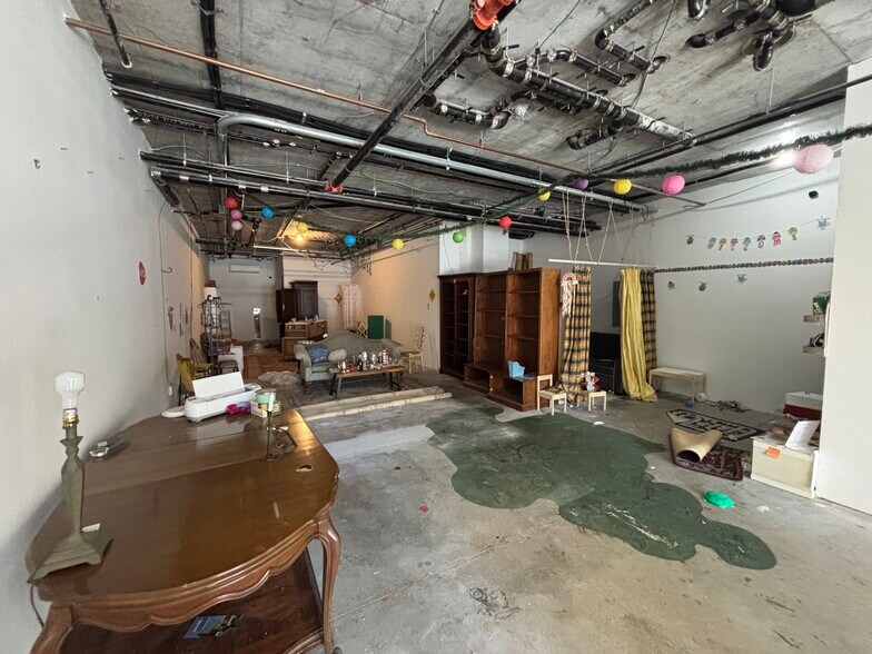 More Photos Of 303 Wythe Ave, Brooklyn Apartments For Lease