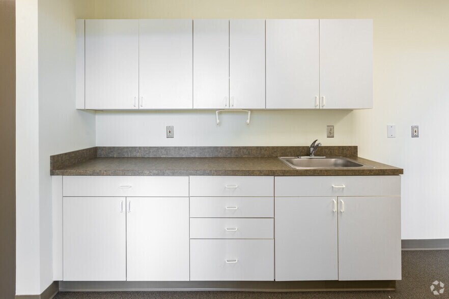 More Photos Of 14502 Greenview Dr, Laurel Coworking Space