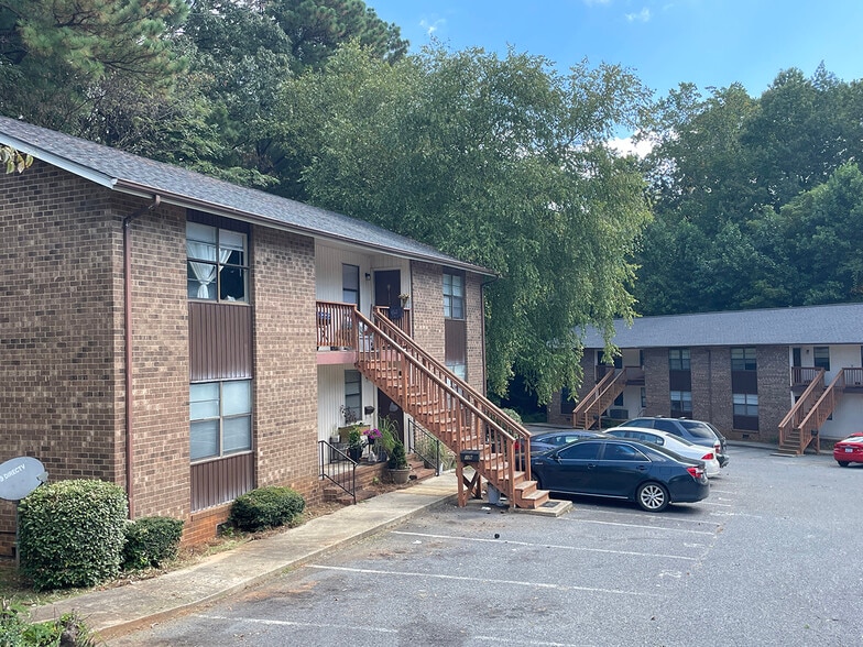 More Photos Of 427 S Main St, Asheboro Apartments For Sale