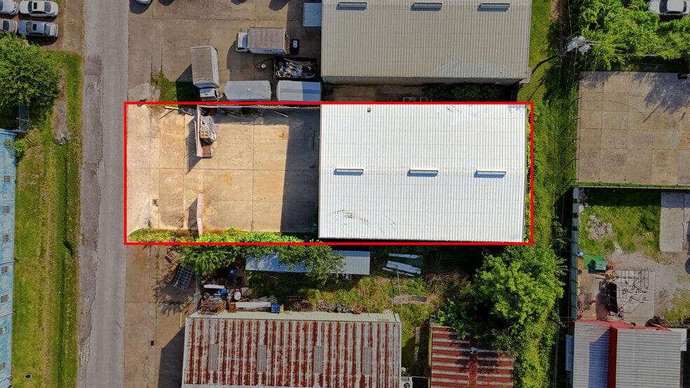 More Photos Of 1307 Illinois Ave, South Houston Warehouse For Sale
