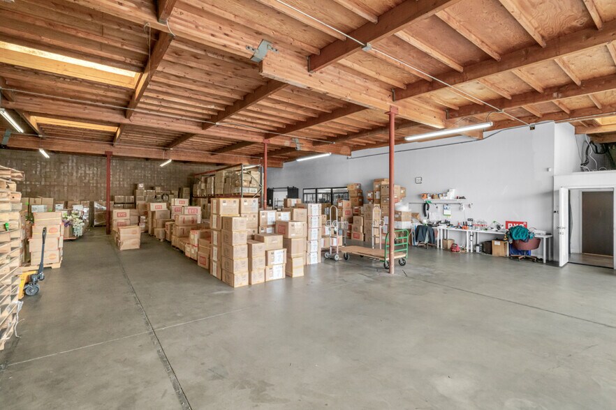Primary Photo Of 18732 Corby Ave, Artesia Warehouse For Lease