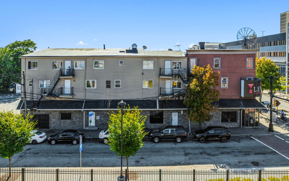 More Photos Of 218 Mulberry St, Newark Apartments For Sale