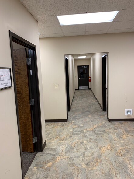 More Photos Of 2227 N Leg Rd, Augusta Warehouse For Lease