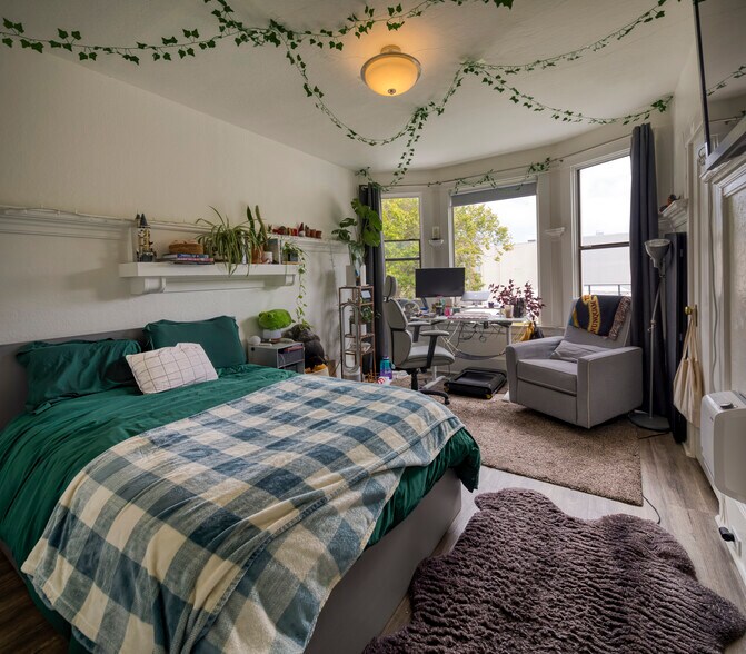 More Photos Of 449-451 9th St, San Francisco Apartments For Sale