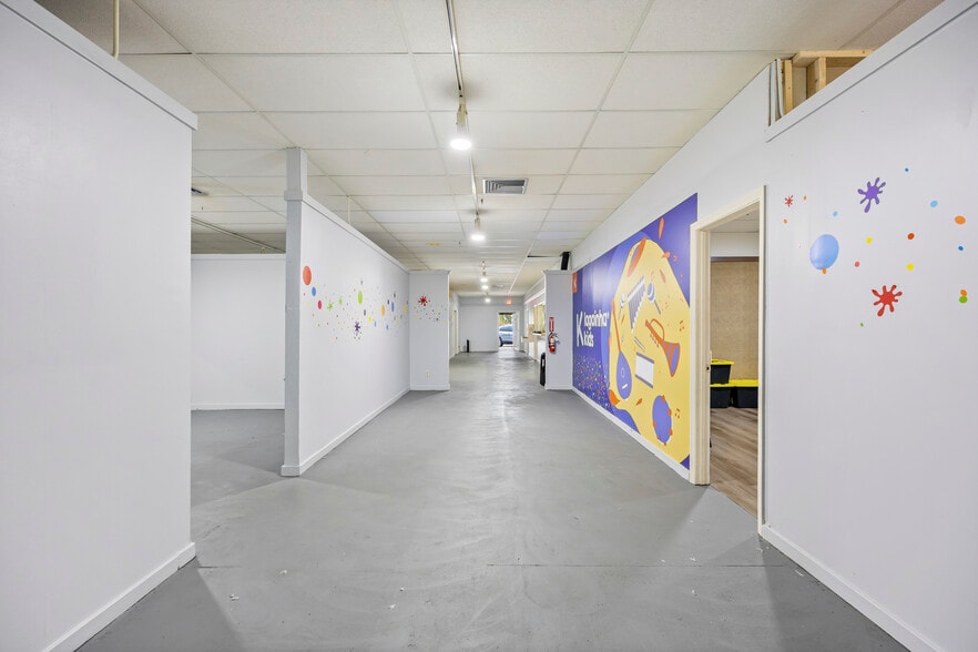 More Photos Of 2705 N Harbor City Blvd, Melbourne Freestanding For Sale