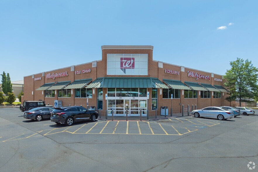 Primary Photo Of 819 W Main St, Jacksonville Drugstore For Sale