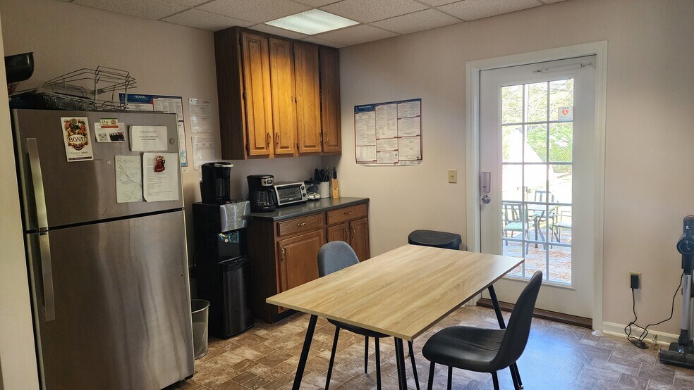 More Photos Of 18 N Village Ave, Exton Office For Sale