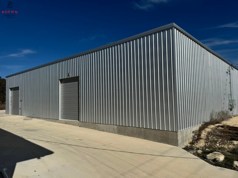 More Photos Of 48 Worth Dr, Boerne Industrial For Lease