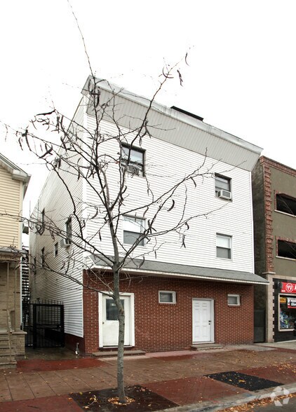 More Photos Of 618 Elizabeth Ave, Elizabeth Apartments For Sale