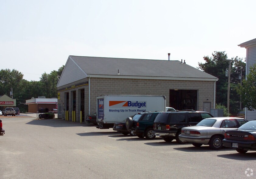 More Photos Of 47 Chauncy St, Mansfield Auto Repair For Sale