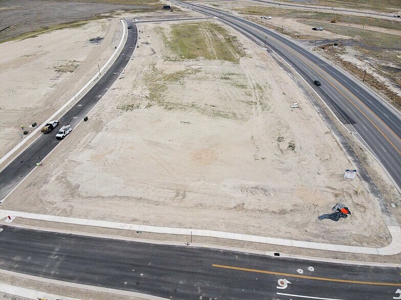 More Photos Of 5390-5450 N Beckman Lane, Eagle Mountain Freestanding For Lease