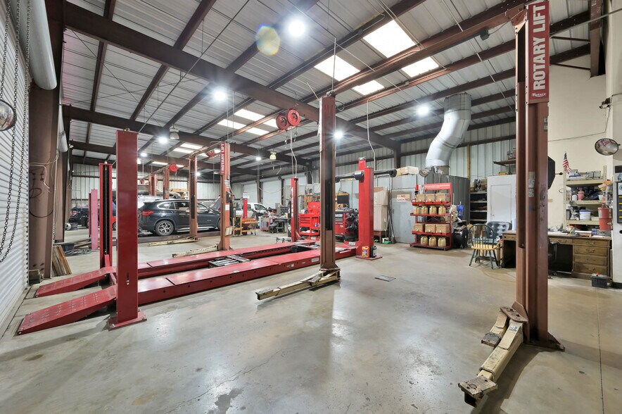 More Photos Of 3050 Farm To Market 2920 Rd, Spring Auto Repair For Sale