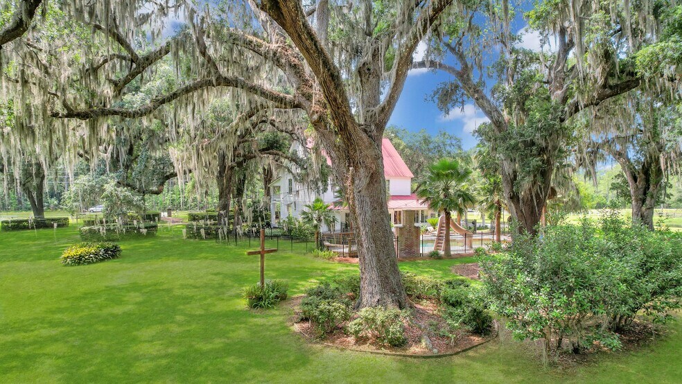 More Photos Of 1871 GA Highway 99, Brunswick Specialty For Sale