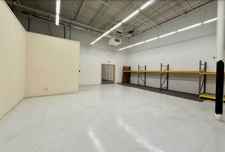 More Photos Of 10779 Alpharetta Hwy, Roswell Freestanding For Lease