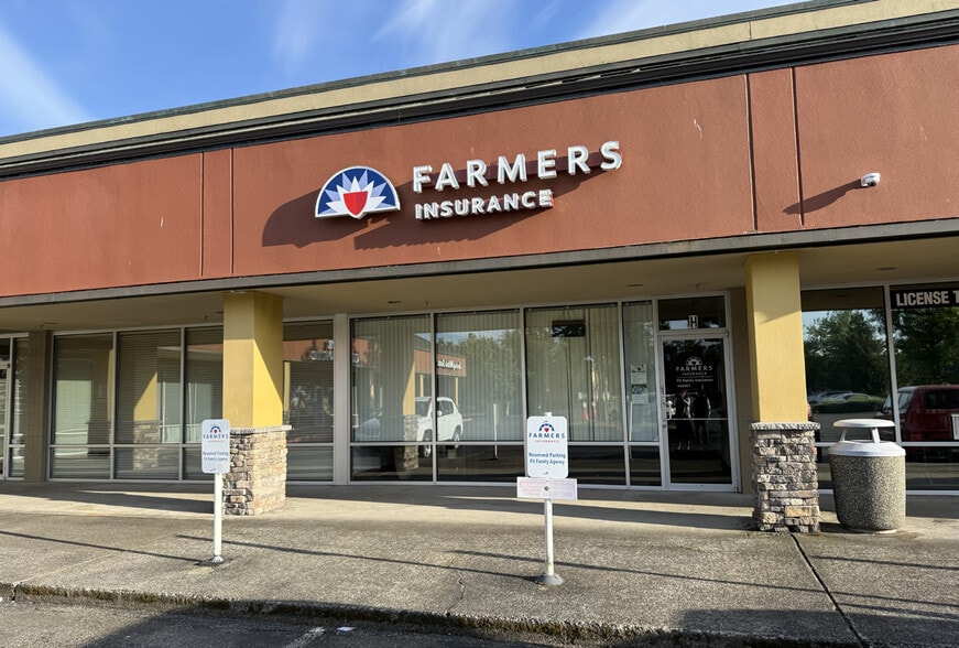 More Photos Of 6020-6030 Main St SW, Lakewood Storefront For Lease