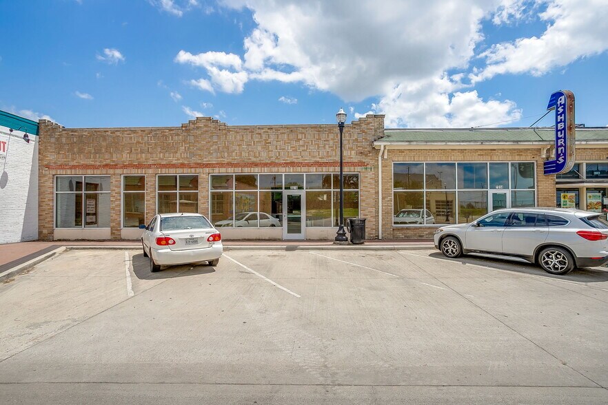 More Photos Of 3014-3016 E Rosedale St, Fort Worth Freestanding For Lease