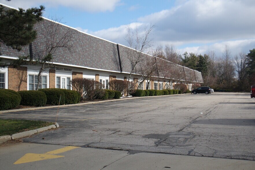 Primary Photo Of 4949 Galaxy Pkwy, Warrensville Heights Light Distribution For Lease